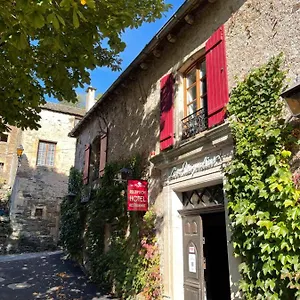 Hotel Les Magnolias, Curvalle