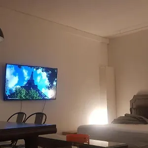 Charming Loft - Tour Eiffel/ Rue Cler Apartahotel París